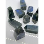 Лабрадор пирамидки минералы